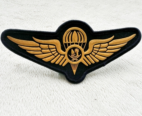 Prägeartiger einspritzungs-Silikon-Flecken Logo Suede Clothes Labels 3D Mikro