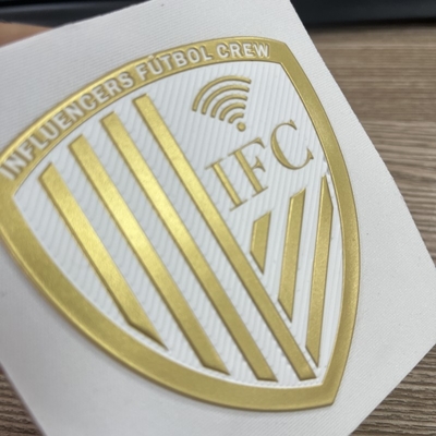 Fabrikmaßnahme Hochwertige Patches 3D Aufgestelltes Logo Wasserdichtes TPU Wärmeübertragung Patches Eisen Auf Kleidung Etiketten