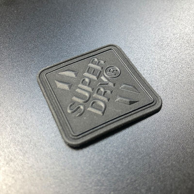 Kundenspezifischer reflektierender Gummiausweis prägte Ausweis 3D TPU für Gewebe